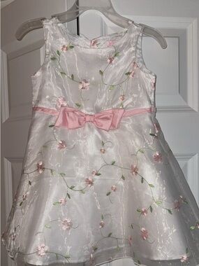 Youngland White Organza Floral Dress with Pink Bow